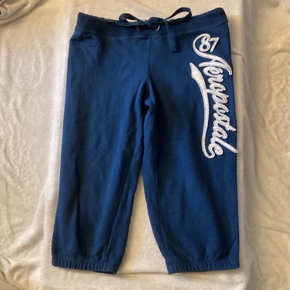 Aeropostale Sweat Pants Capris Size L - Picture 1 of 4